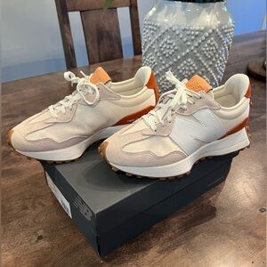 New Balance 327 Womens Sneakers